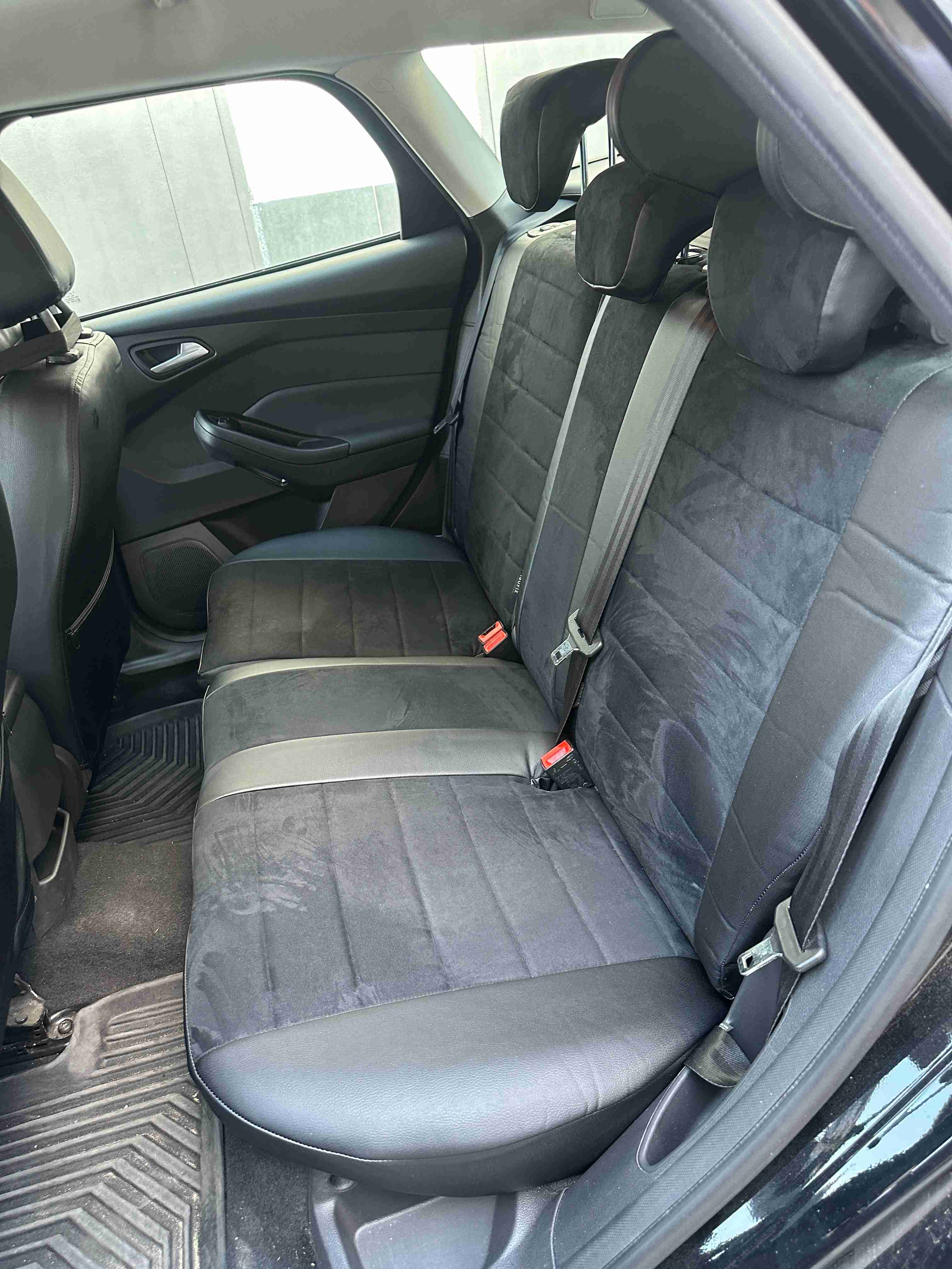 Huse auto Ford Focus 3